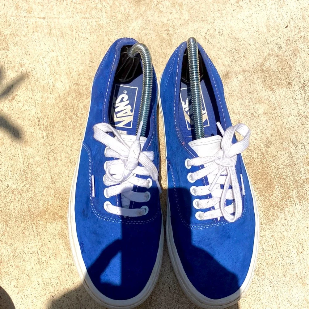 Vans - Picture 3 of 4